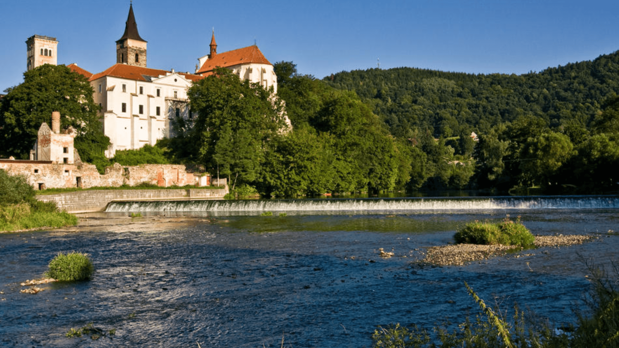 Ausflugsziele mit Hund: Posázaví - Kácov (12 km)